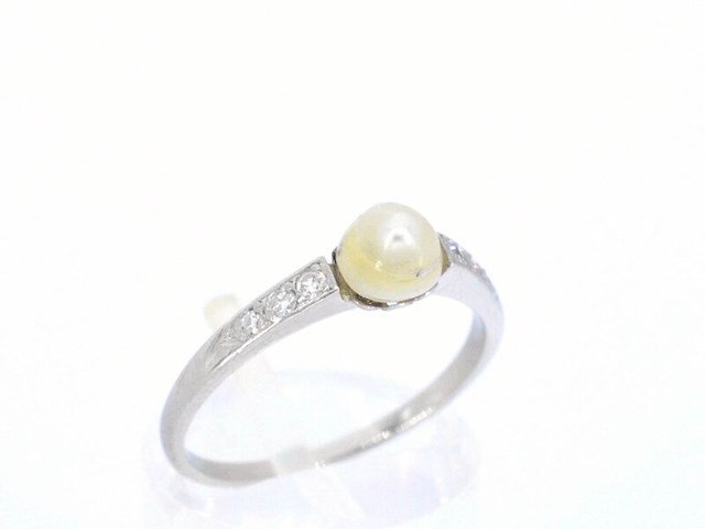Gouden ring met diamanten en een orient parel - afbeelding 4 van  7