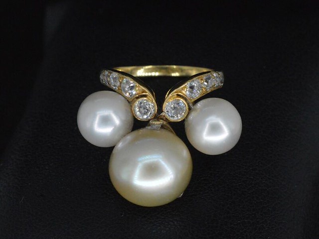 Gouden ring met diamanten en parels - afbeelding 2 van  4