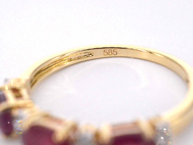 Gouden ring met diamanten en robijn - afbeelding 11 van  11