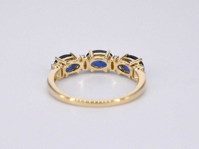 Gouden ring met diamanten en saffier - afbeelding 9 van  10