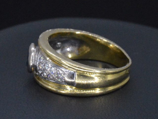 Gouden ring met diamanten en saffier - afbeelding 3 van  7