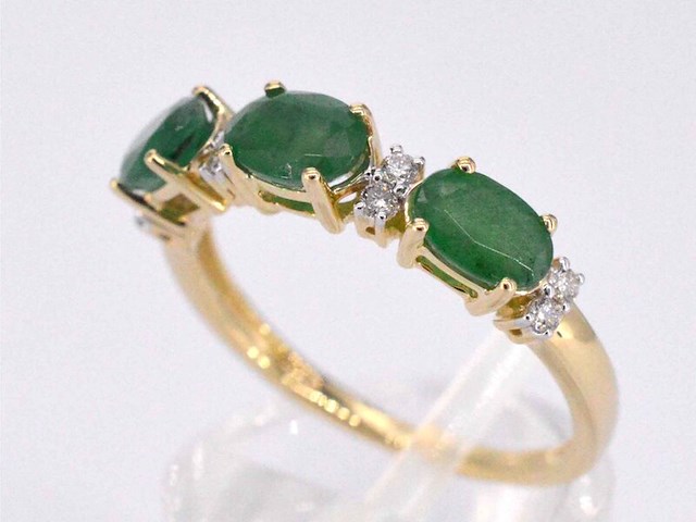 Gouden ring met diamanten en smaragd - afbeelding 6 van  11