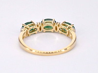 Gouden ring met diamanten en smaragd - afbeelding 9 van  11