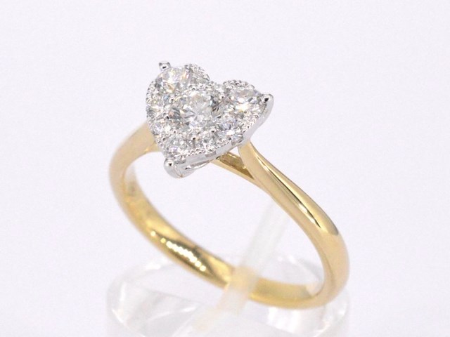 Gouden ring met diamanten in hart vorm - afbeelding 6 van  11