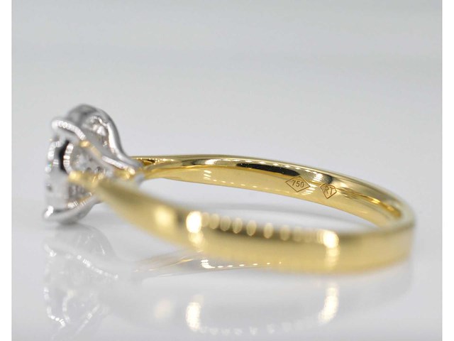 Gouden ring met diamanten - afbeelding 7 van  7