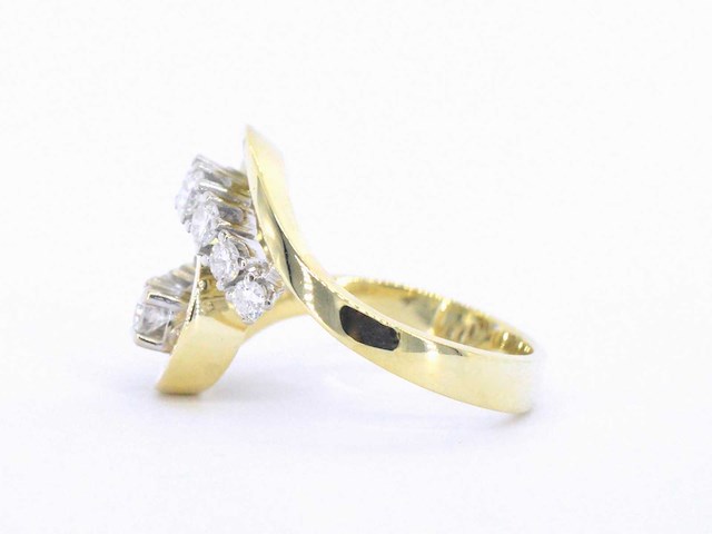 Gouden ring met diamanten - afbeelding 2 van  5