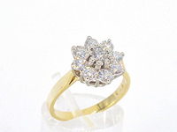 Gouden ring met diamanten - afbeelding 4 van  9