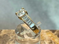 Gouden ring met diamanten - afbeelding 5 van  5