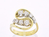 Gouden ring met diamanten - afbeelding 1 van  9