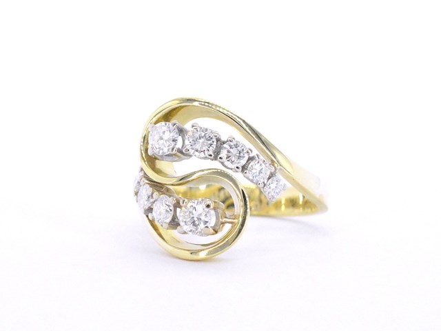Gouden ring met diamanten - afbeelding 6 van  9