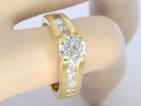 Gouden ring met diamanten - afbeelding 5 van  12