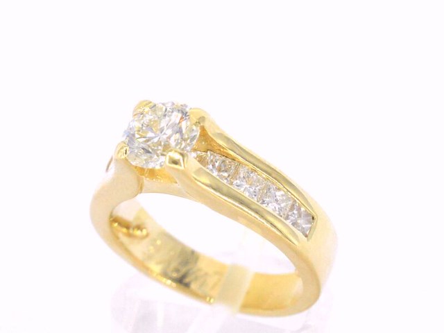 Gouden ring met diamanten - afbeelding 6 van  12