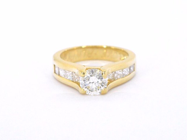 Gouden ring met diamanten - afbeelding 9 van  12