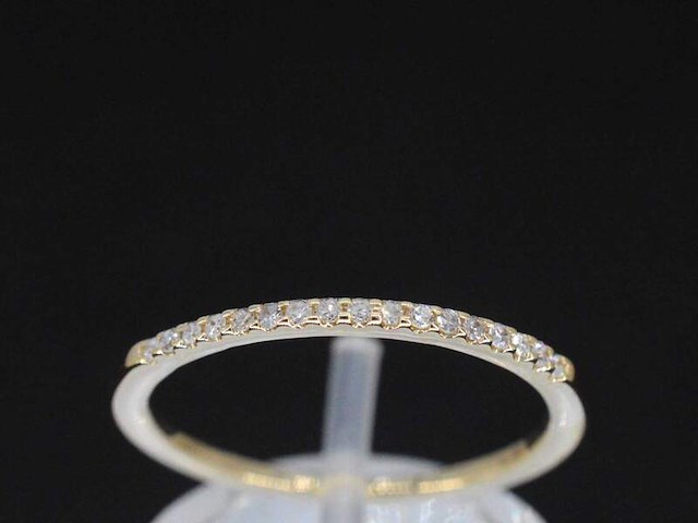 Gouden ring met diamanten - afbeelding 1 van  9