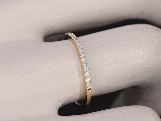 Gouden ring met diamanten - afbeelding 2 van  7