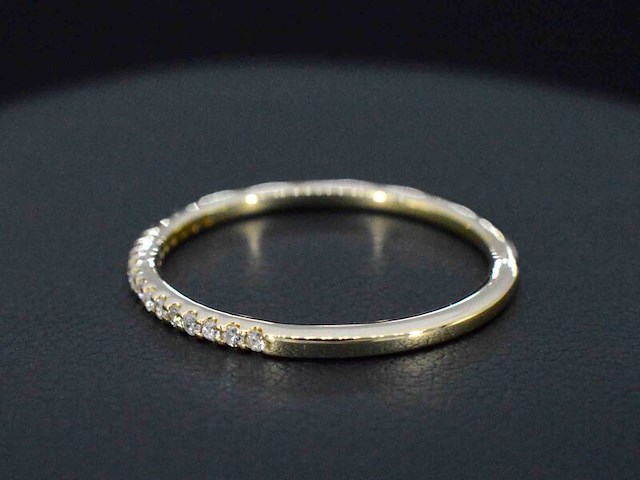 Gouden ring met diamanten - afbeelding 5 van  7