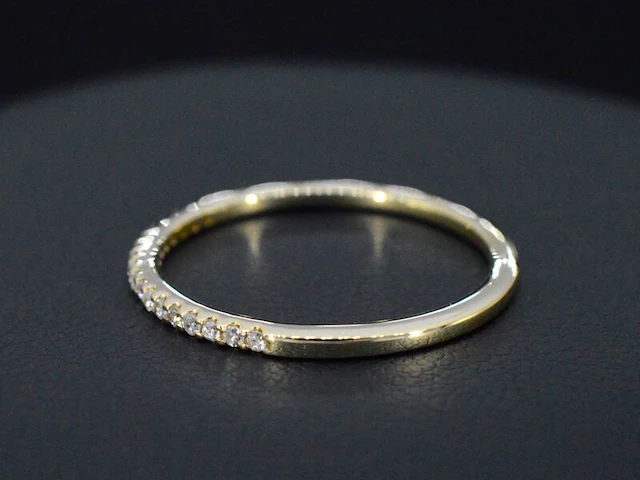 Gouden ring met diamanten - afbeelding 5 van  8