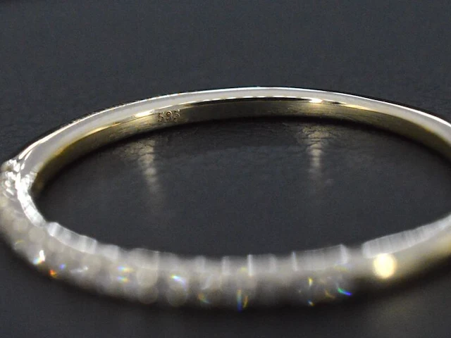 Gouden ring met diamanten - afbeelding 7 van  8