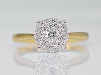Gouden ring met diamanten