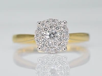 Gouden ring met diamanten