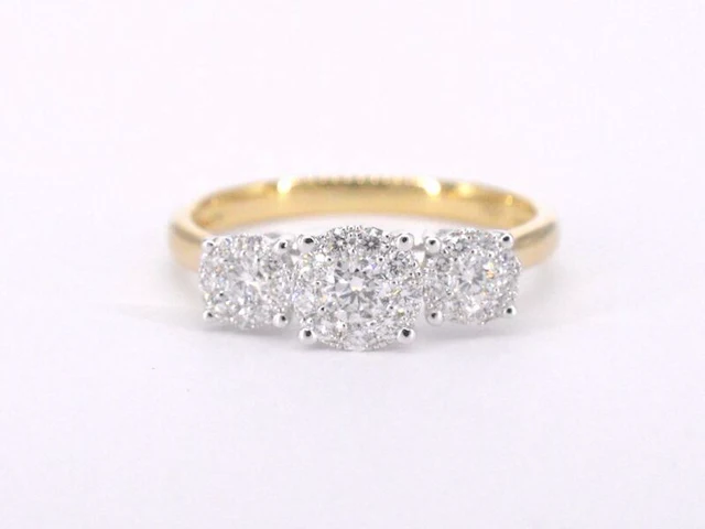 Gouden ring met drie chatons van diamanten 0.75 carat - afbeelding 8 van  11