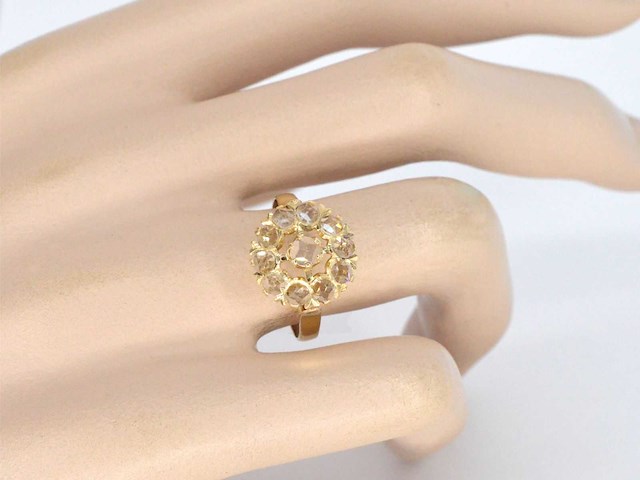 Gouden ring met edelstenen - afbeelding 4 van  11