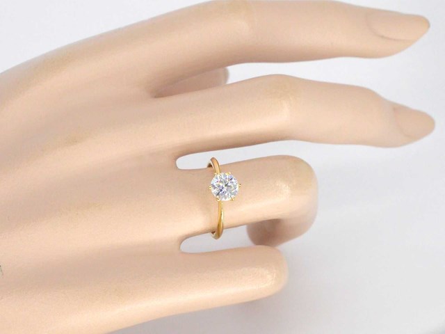 Gouden ring met een briljant geslepen diamant van 0.70 carat - afbeelding 2 van  7