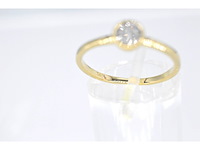 Gouden ring met een briljant geslepen diamant - afbeelding 5 van  7