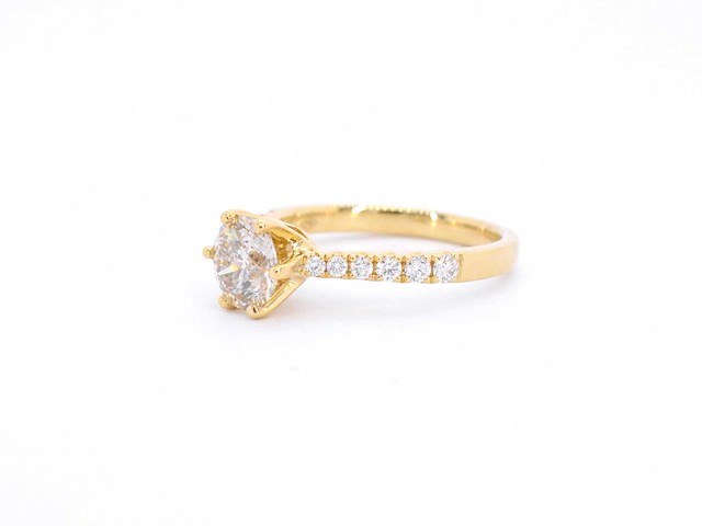 Gouden ring met één grote briljant - afbeelding 10 van  10