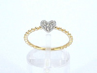 Gouden ring met een hartje vol gezet met diamanten - afbeelding 6 van  10