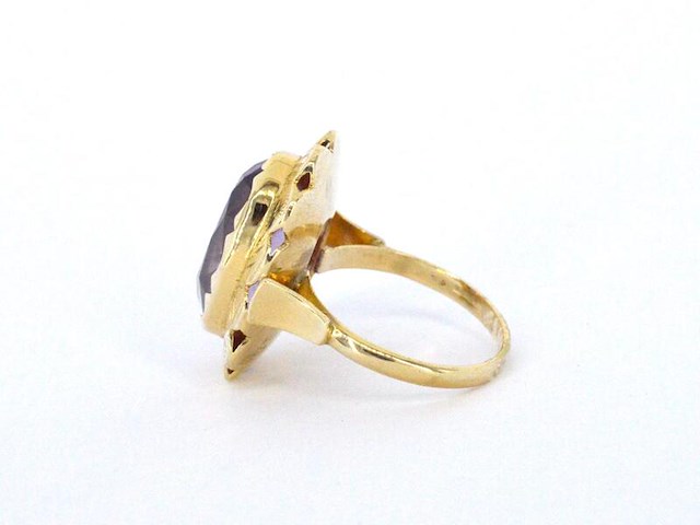Gouden ring met een natuurlijke amethist - afbeelding 5 van  9
