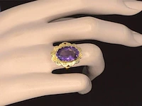Gouden ring met een natuurlijke amethist - afbeelding 2 van  7