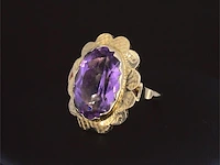 Gouden ring met een natuurlijke amethist - afbeelding 4 van  7