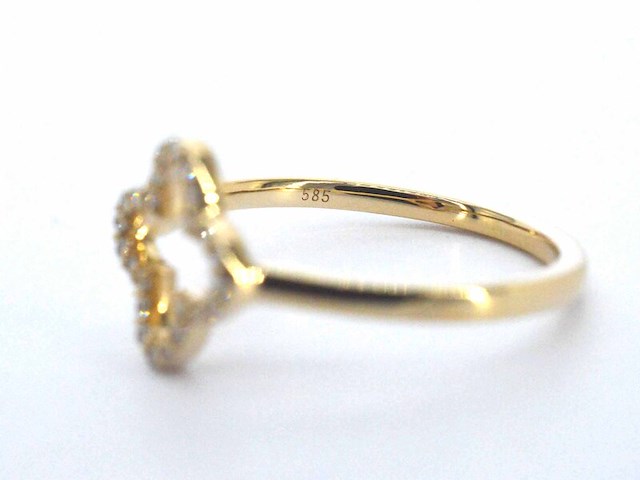 Gouden ring met een open klaver vier motief gezet met diamanten - afbeelding 7 van  8