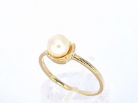 Gouden ring met een parel - afbeelding 5 van  11