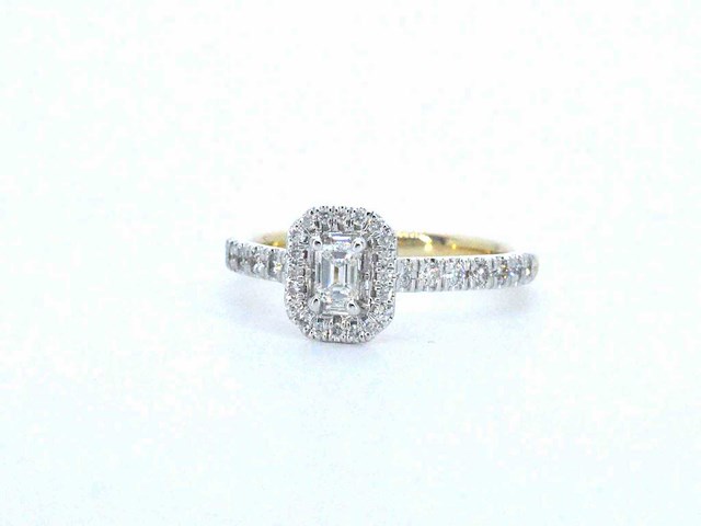 Gouden ring met natuurlijke baguette en briljant geslepen diamanten - afbeelding 4 van  9