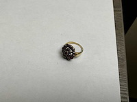 Gouden ring met rosette, boheems granaat (5,1 gram) - afbeelding 3 van  6