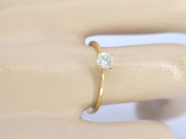 Gouden ring solitair met natuurlijke briljant geslepen diamanten - afbeelding 2 van  8