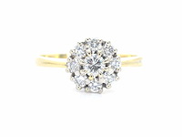 Gouden ring van 14 karaat met 9 briljant geslepen natuurlijke diamanten