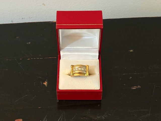 Gouden ring - afbeelding 1 van  3