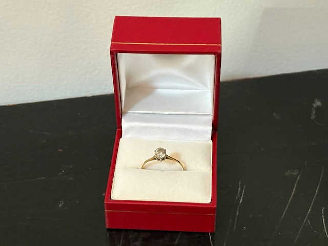 Gouden ring - afbeelding 1 van  2
