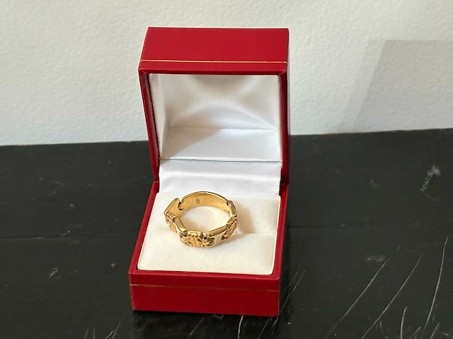 Gouden ring - afbeelding 1 van  2