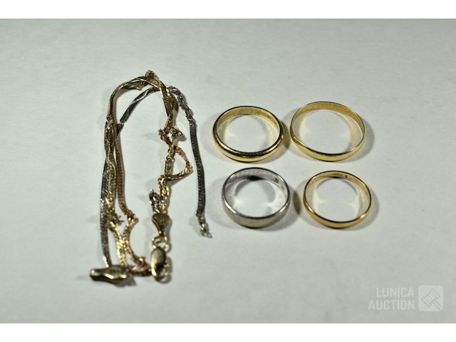 Gouden sieraden - afbeelding 1 van  9