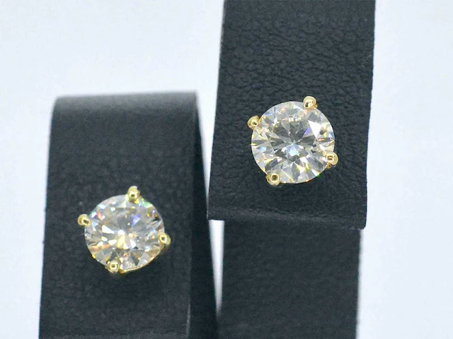 Gouden solitair oorbellen 1.50 ct - afbeelding 1 van  9
