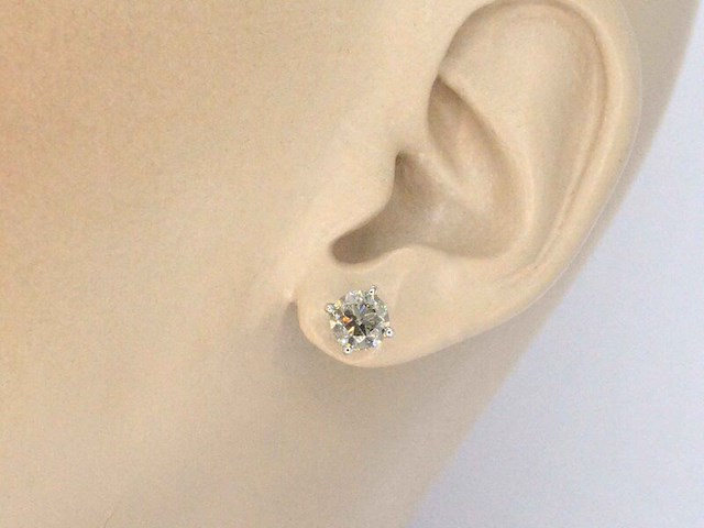 Gouden solitair oorbellen met champagne diamant 2.10 carat - afbeelding 2 van  8