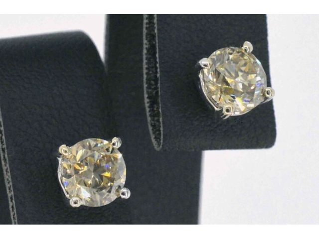 Gouden solitair oorbellen met champagne diamant 3.00 carat - afbeelding 2 van  3