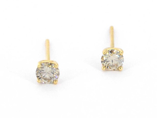 Gouden solitair oorbellen met diamanten - afbeelding 1 van  8