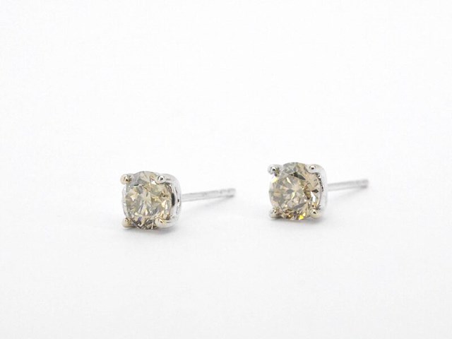 Gouden solitair oorbellen met natuurlijke champagne diamant 2.10 carat - afbeelding 4 van  9