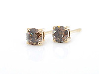 Gouden solitair oorbellen met natuurlijke cognac diamanten - afbeelding 3 van  9
