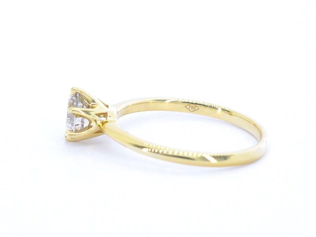 Gouden solitair ring met diamant - afbeelding 7 van  11